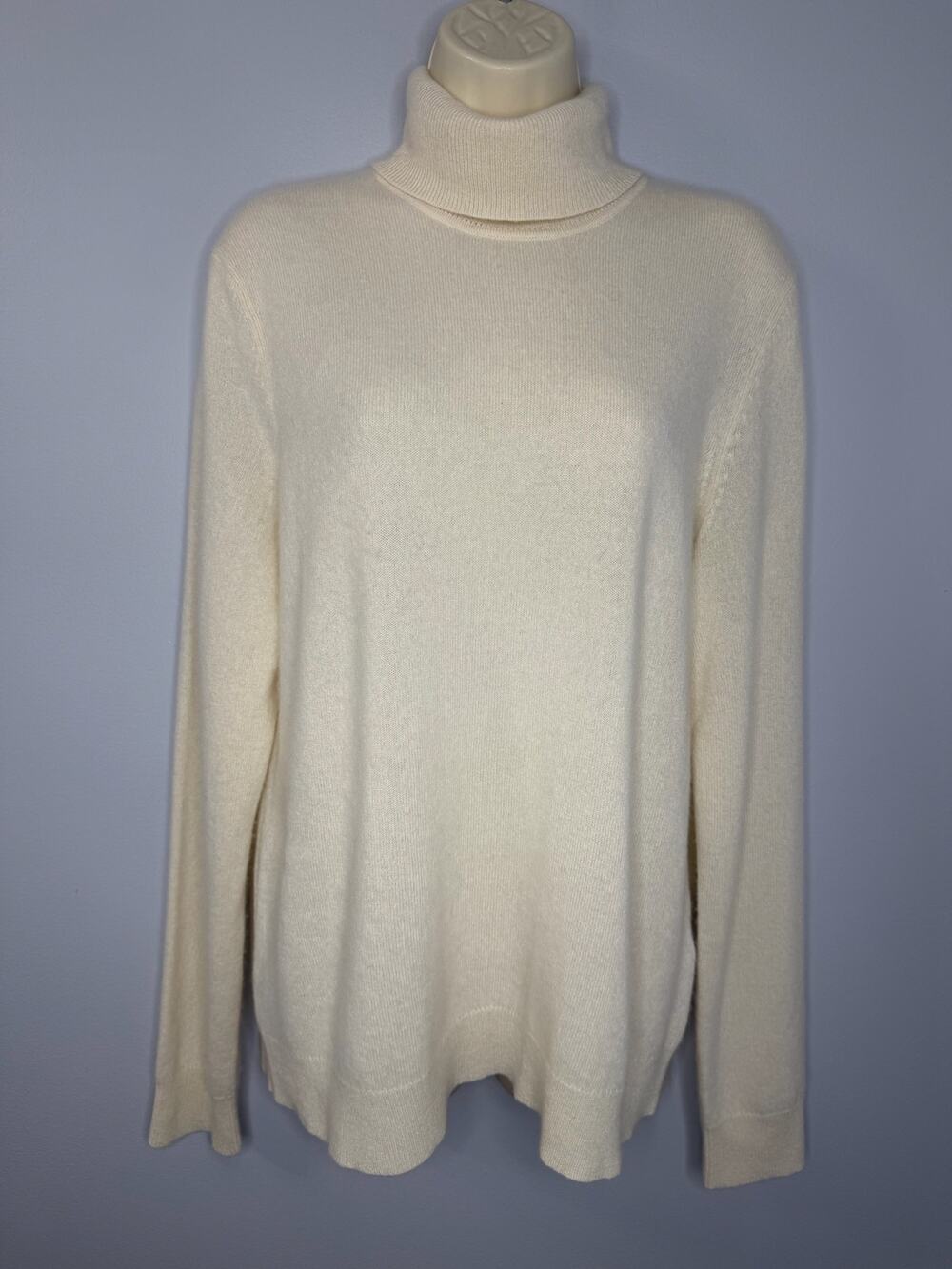 Lord & Taylor Cashmere Turtle Neck Sweater Cream Women's XL Lightweight